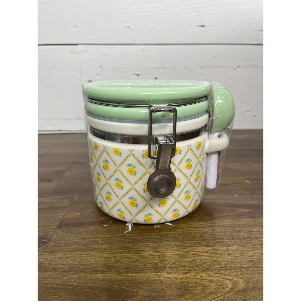 The Pioneer Woman Floral Trellis Stoneware‎ Canister with Scoop Mint Green Lid